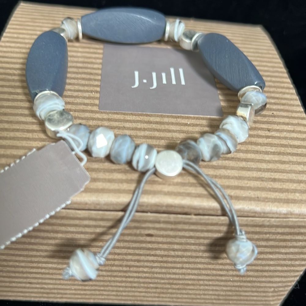 J. Jill beautiful Grey, Silver and Cream mixed media bracelet.
